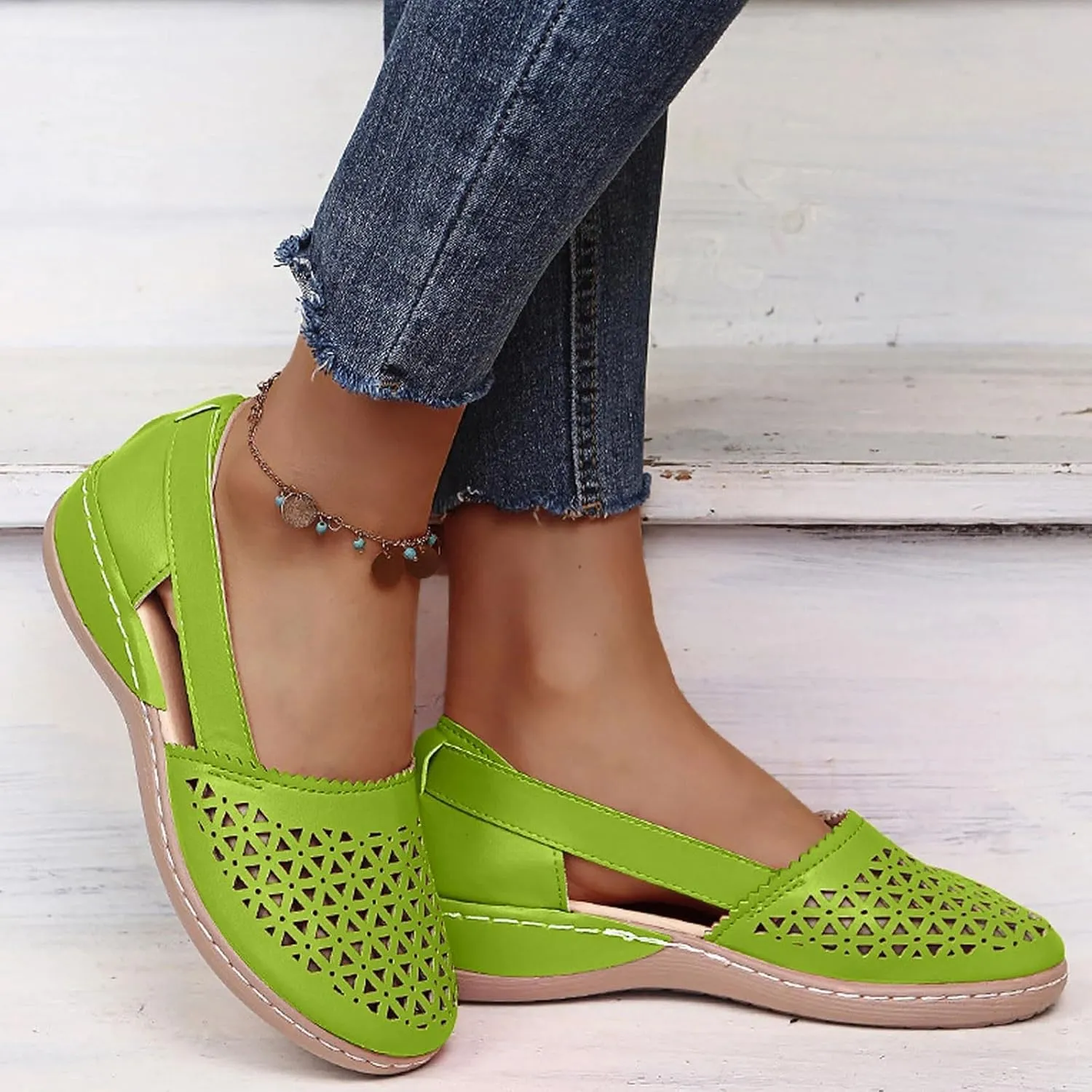 Eduavar Summer Sandals for Women 2023, Sandals Women Comfortable Close Toed Sandals Lace-up Flat Strap Sandals Shoes
