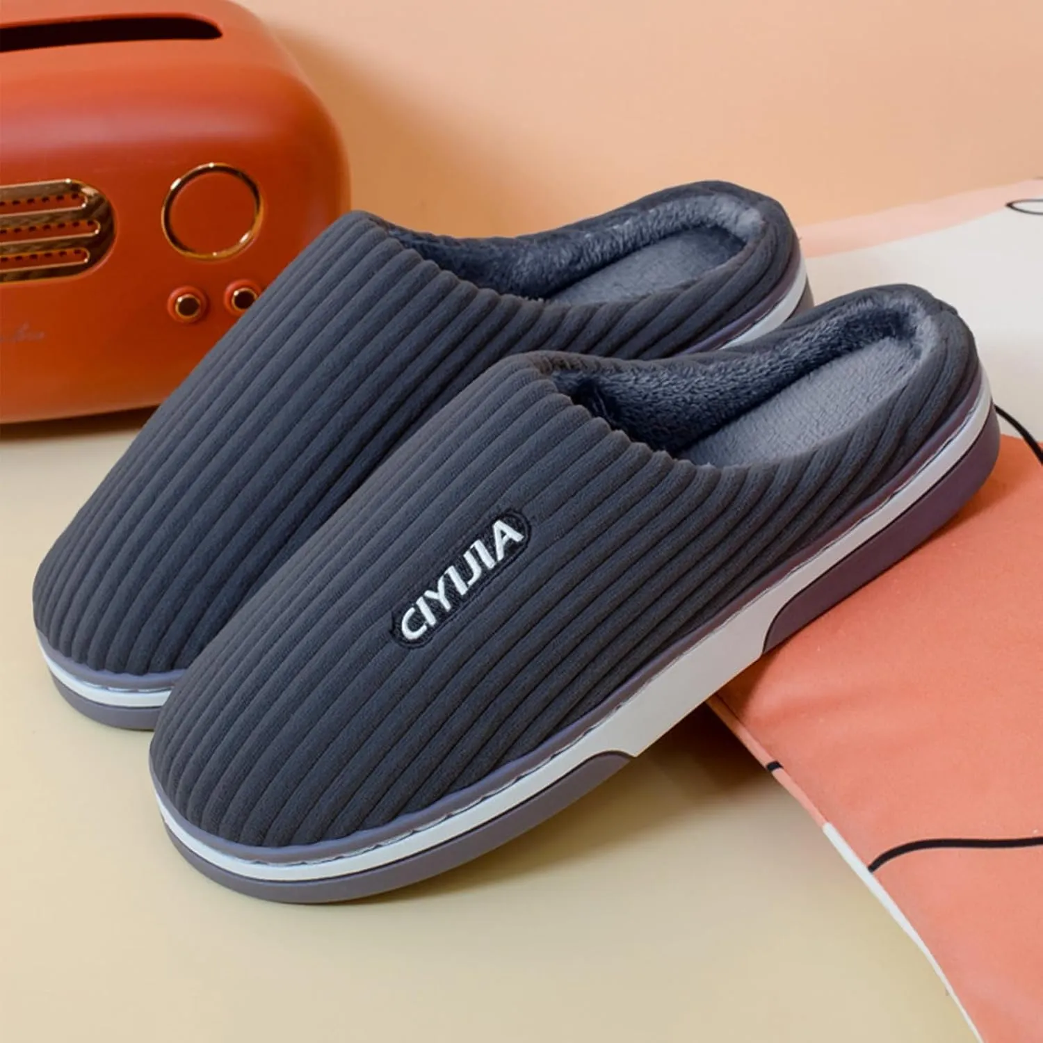 Men and Women's Slip on Fuzzy House Slippers Memory Foam Slippers Scuff Outdoor Indoor Warm Plush Bedroom Shoes Home Slippers