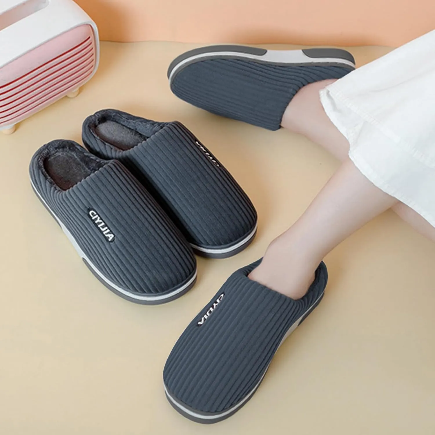 Men and Women's Slip on Fuzzy House Slippers Memory Foam Slippers Scuff Outdoor Indoor Warm Plush Bedroom Shoes Home Slippers