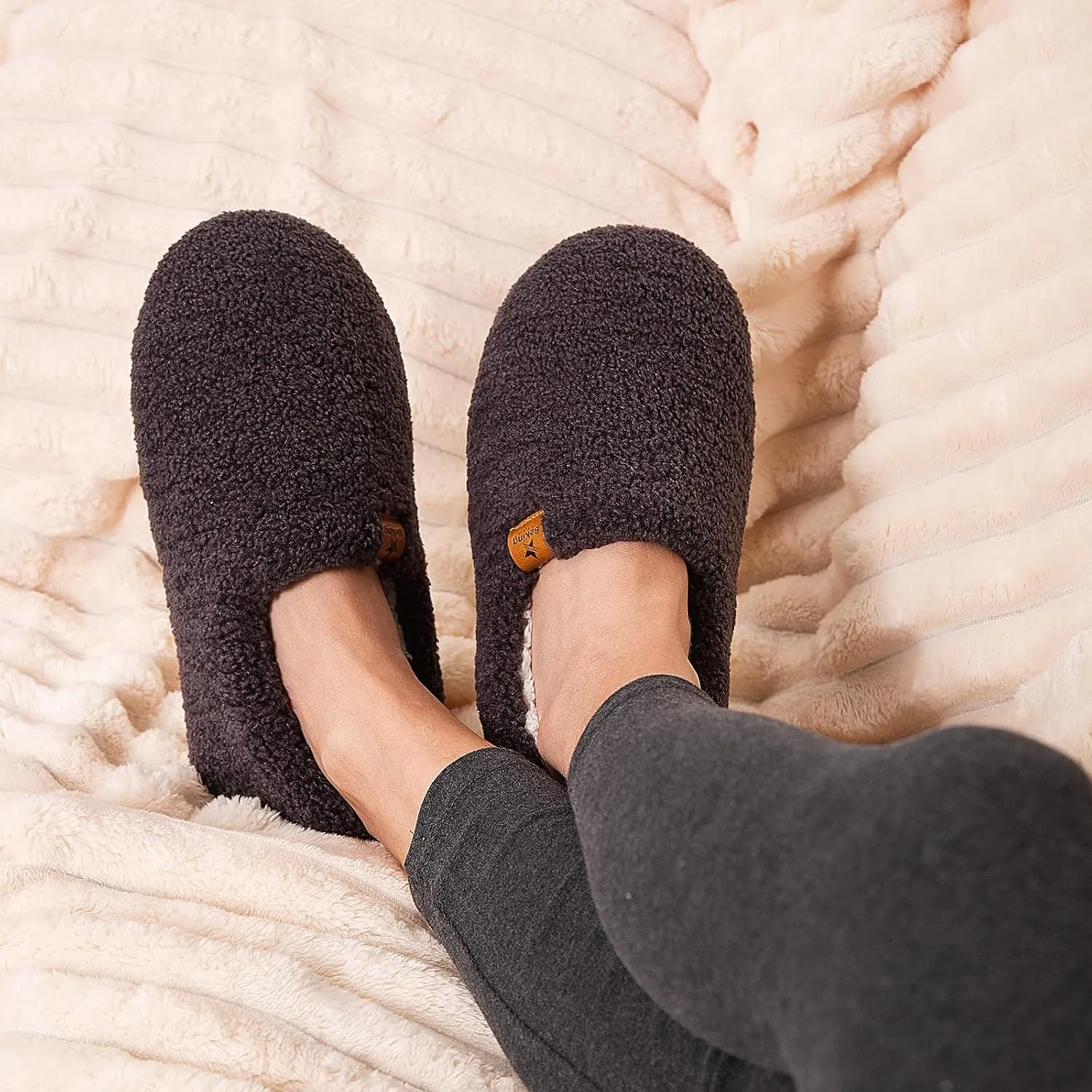 Women Cozy Faux Curly Fur House Memory foam Slippers Ladies Fuzzy Closed Back Indoor Bedroom Shoes