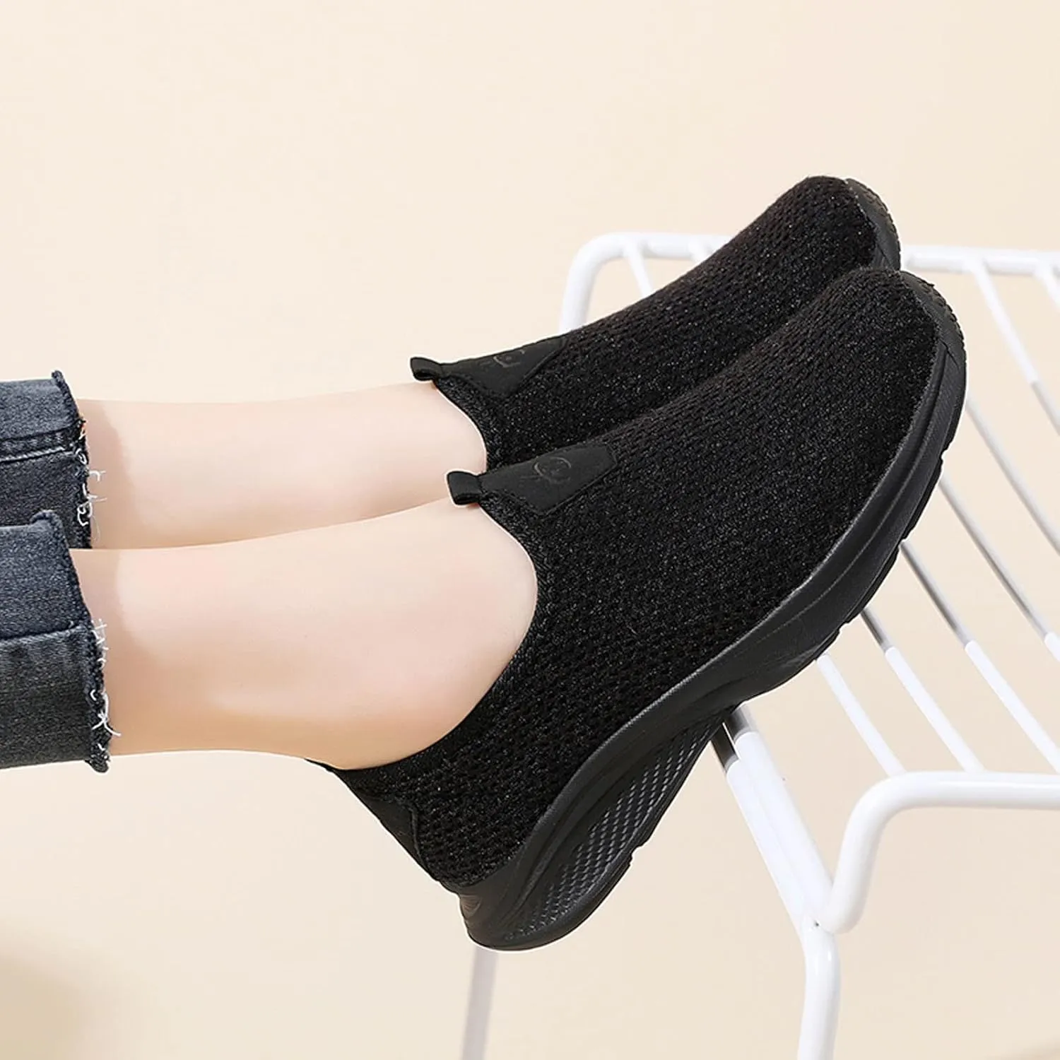 Womens Flat Slip On Sneakers Casual Walking Shoes Lightweight Canvas Comfortable Elastic Non Slip Loafers