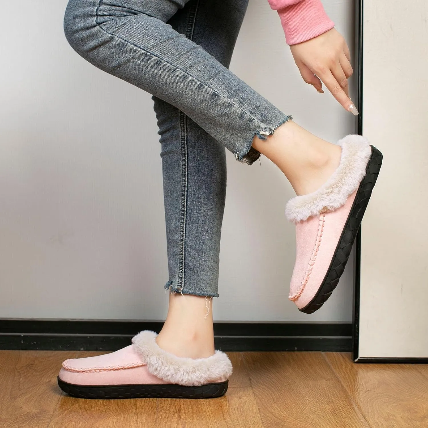 Women's Fuzzy Memory Foam Slippers Winter House Fluffy Slip-on Shoes Indoor and Outdoor
