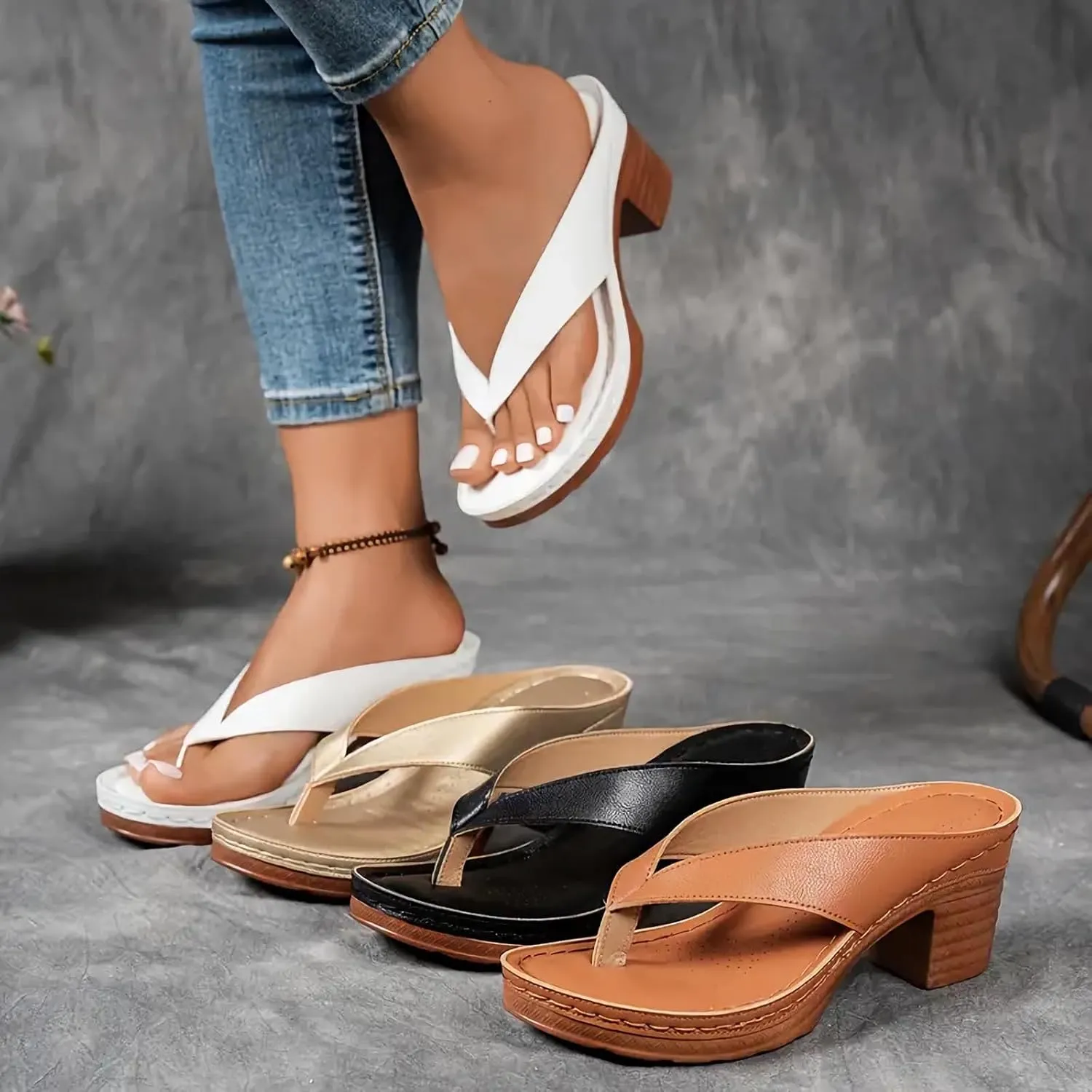Women's Solid Color Summer Chunky Heel Sandals Casual Flip Flops Comfortable Arch Support Sandals Dressy Slip on Beach Slippers