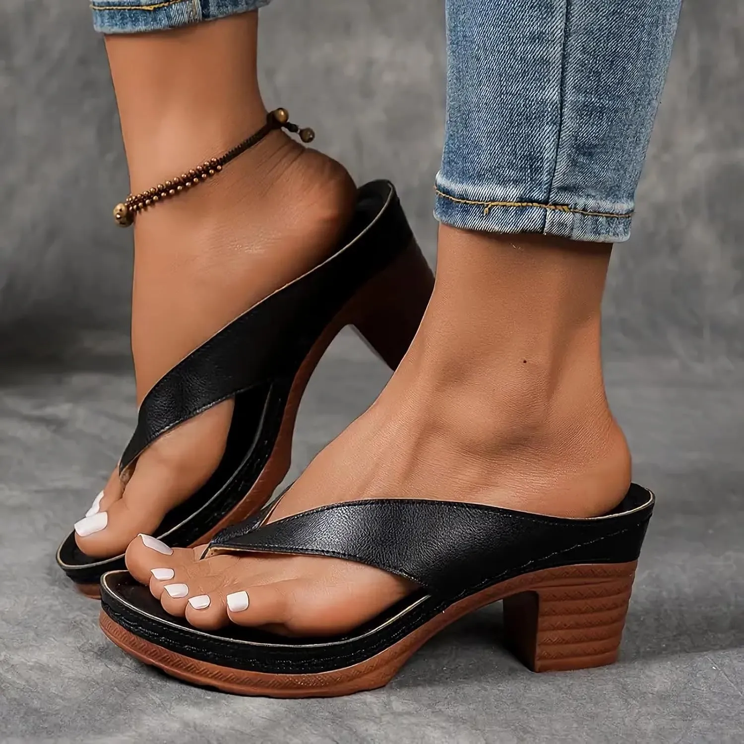 Women's Solid Color Summer Chunky Heel Sandals Casual Flip Flops Comfortable Arch Support Sandals Dressy Slip on Beach Slippers